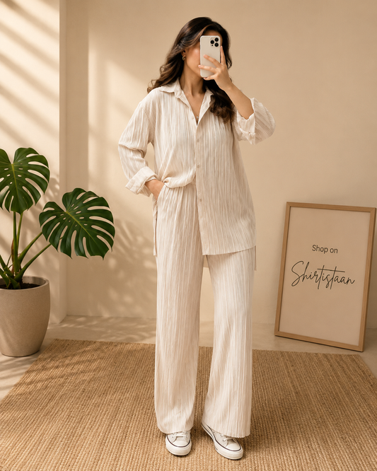 WRINKLE OUTFIT CHECK (OFF-WHITE COLOR)