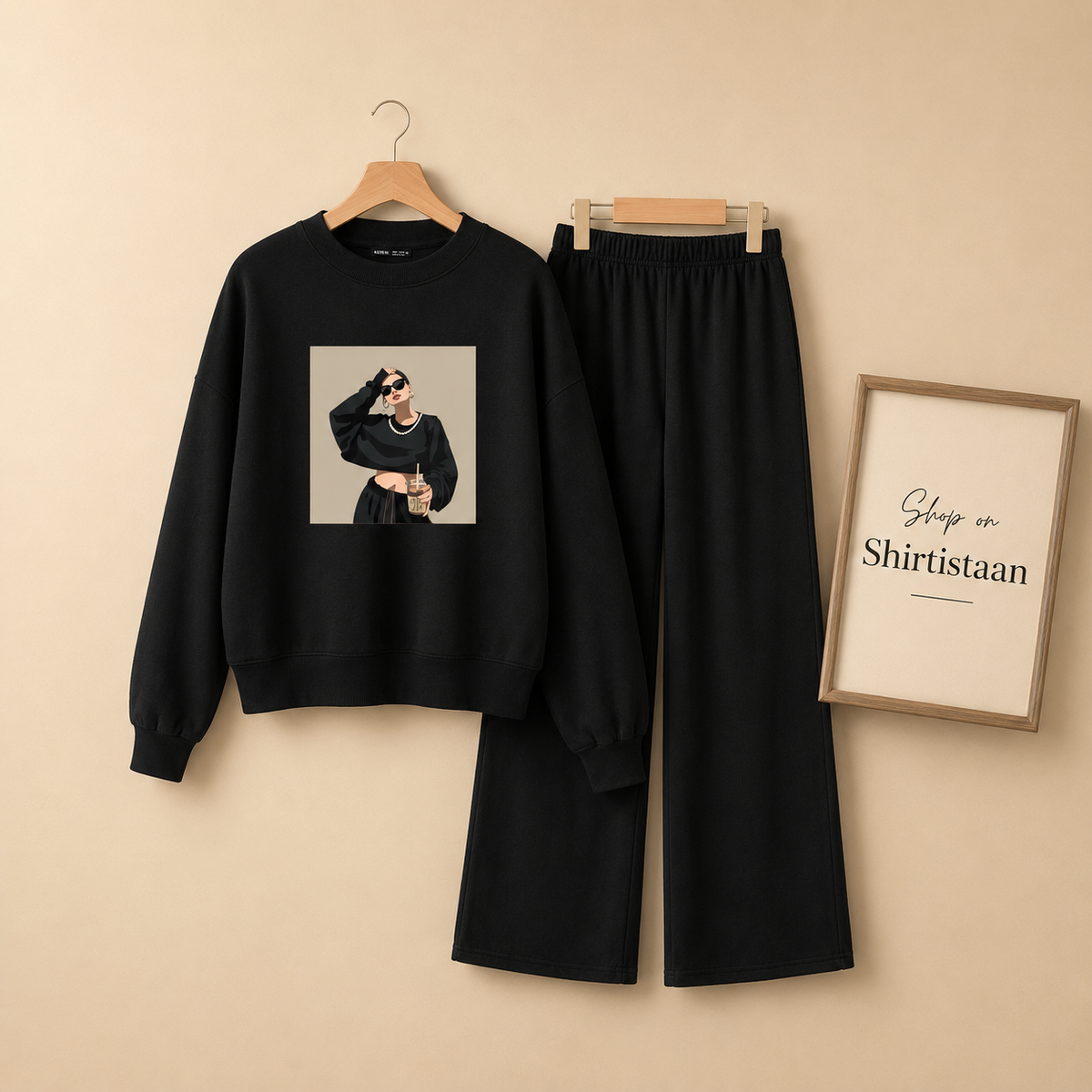 NECKLACE GIRL BLACK SWEATSHIRT WITH FLAPPER