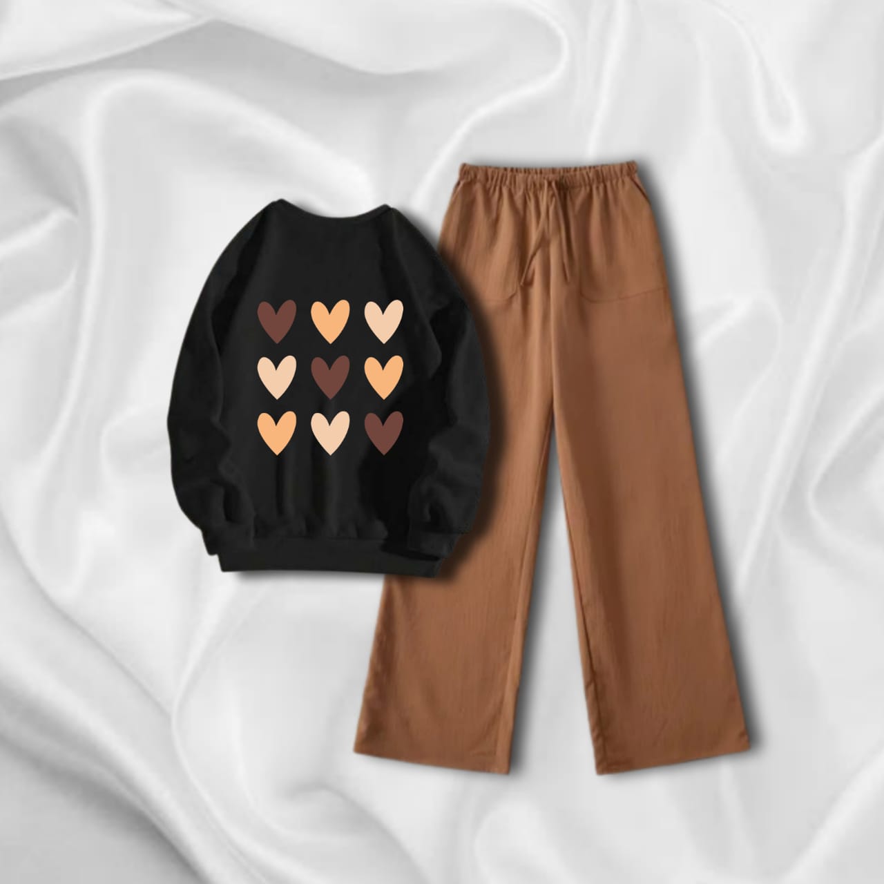 BROWN HEARTS BLACK SWEATSHIRT WITH BROWN FLAPPER