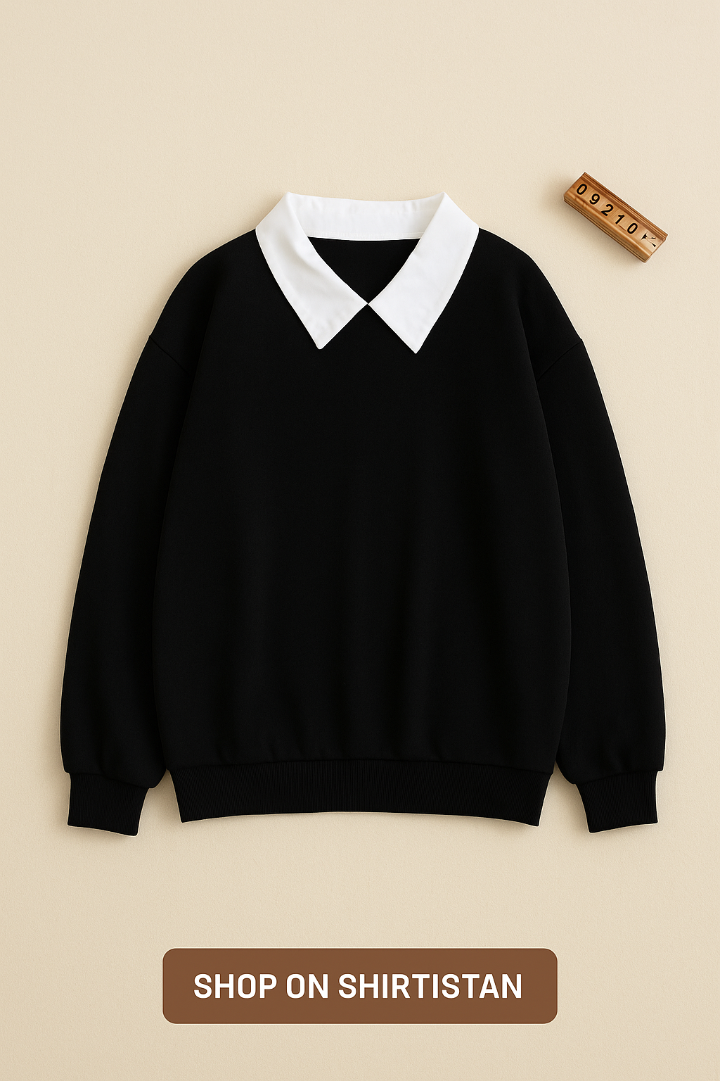 BLACK COLLAR SWEATSHIRT