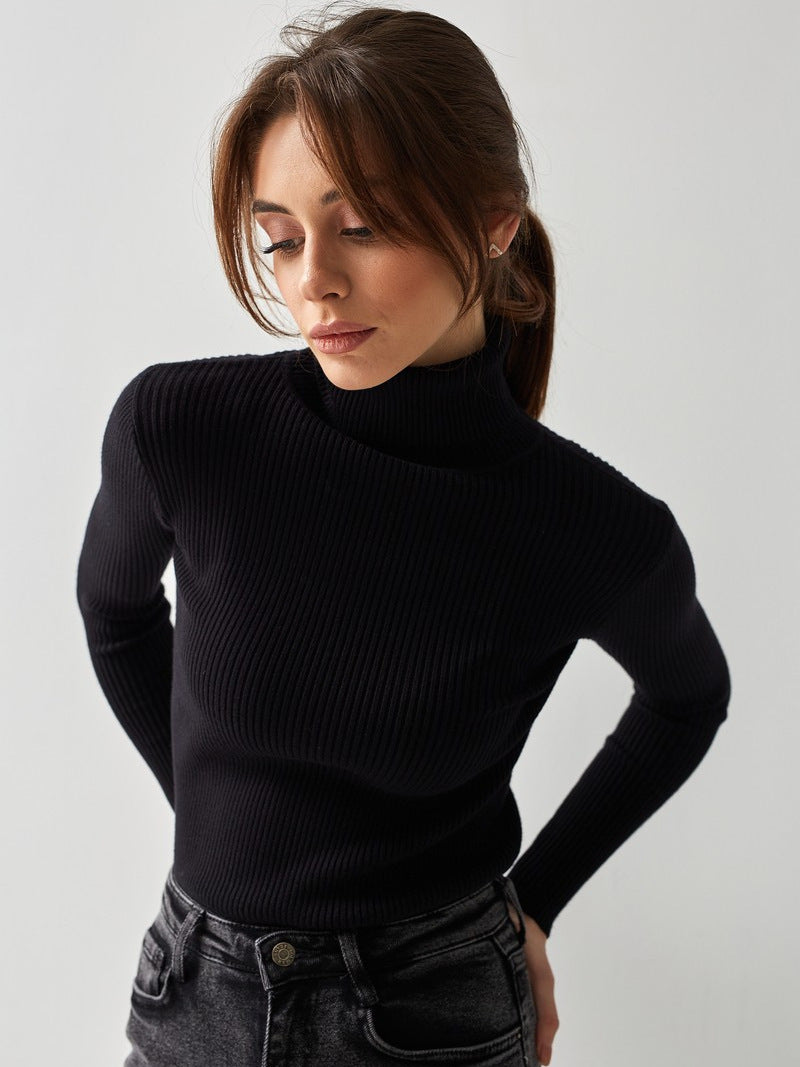 BLACK TURTLE NECK