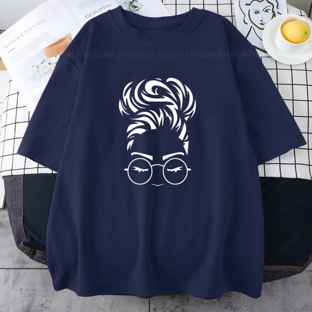 NAVY BLUE TEE HAIRY BUN GIRL