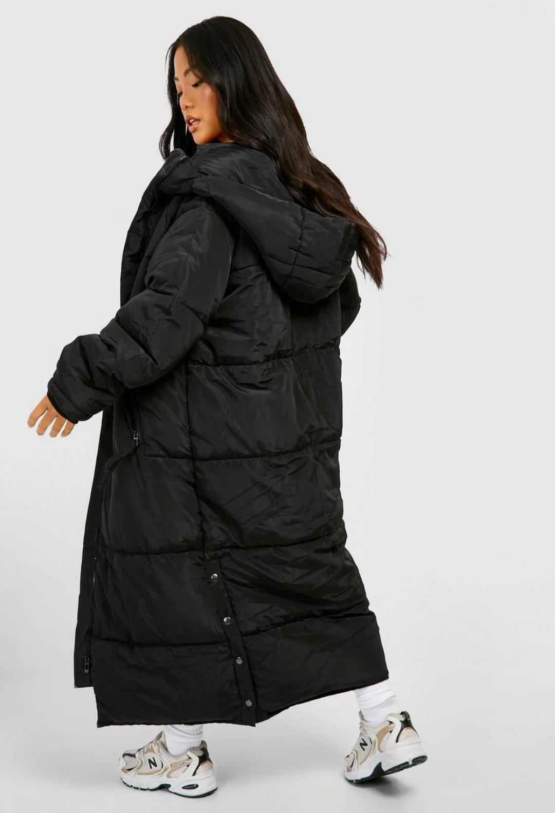 BLACK HOOD LONGLINE PUFFER JACKET